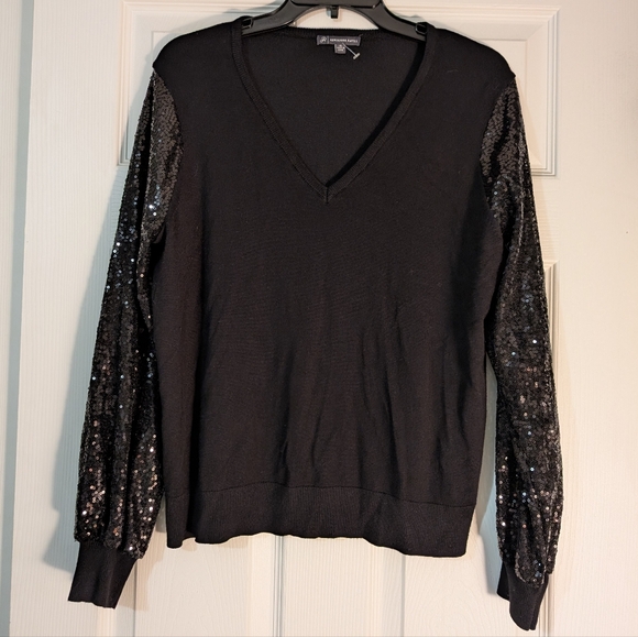 Adrianna Papell Sweaters - Adrianna Papell Black V-neck Sweater with Sequin Sleeves Size XL